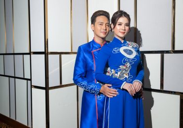 Kha Ly vỡ òa khi hội ngộ dàn diễn viên phim truyền hình trong show diễn Dạm ngõ