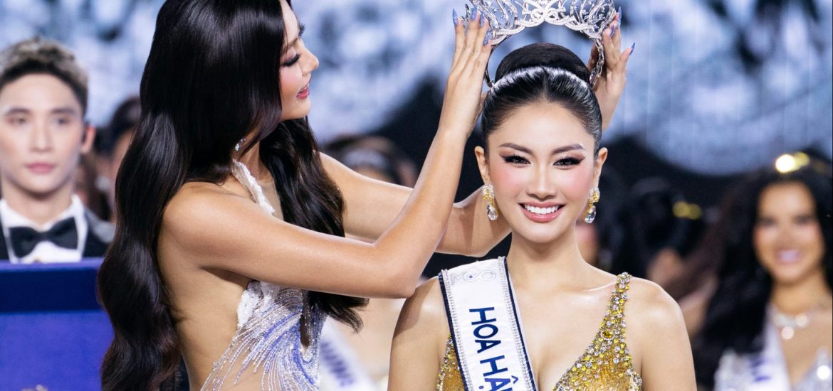 Tân Hoa hậu Nguyễn Hoàng Phương Linh chính thức bắt đầu nhiệm kỳ