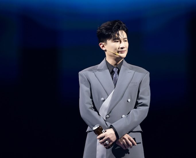 Đang sản xuất Hoa Khôi Sinh Viên 2024, Dược sĩ Tiến vẫn hiên ngang công bố các dự án kinh doanh khủng