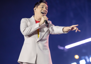 Minh Beta: “Cả đời cặm cụi làm doanh nhân… nhưng hạnh phúc nhất là được hát cho Tổ quốc”