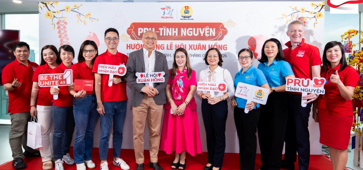 Tập thể nhân viên, tư vấn viên Prudential khởi đầu năm mới ý nghĩa bằng hoạt động hiến máu