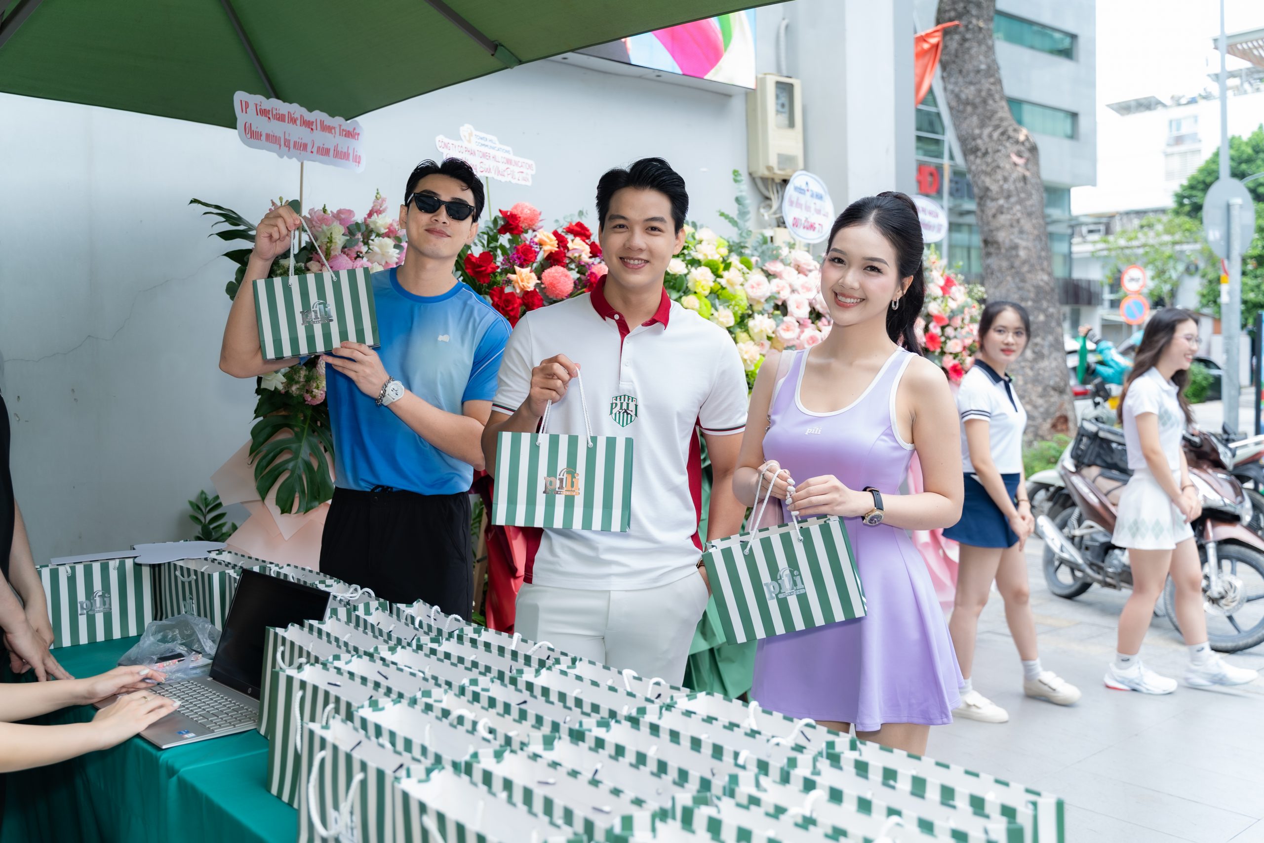 PILI FASHION KỶ NIỆM 2 NĂM THÀNH LẬP